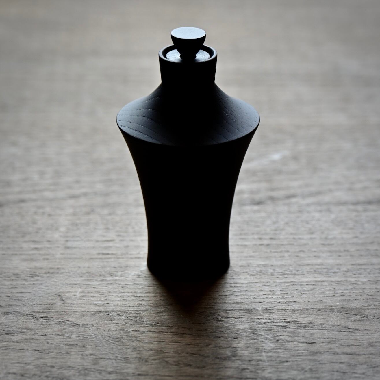 【茶道具】祥雲造　黒一閑雲錦茶箱　○ 我戸幹男商店】茶箱 / GATOMIKIO Chabako | 一果二花 ｜いっかにっか