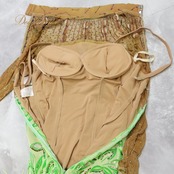 社交ダンス 衣装 チャコット Chacott ラテン ワンピース ラテンドレス 緑 黄緑 ベロア フリンジ グリーン系 長袖 デモ 競技 ダンス パーティ 発表会 キラキラ おしゃれ おすすめ かわいい 女性用 日本製 サイズM 競技用 衣装デザイン