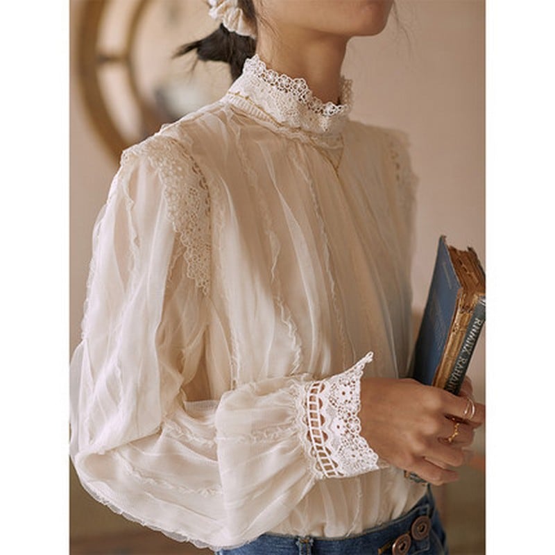 lace shirt