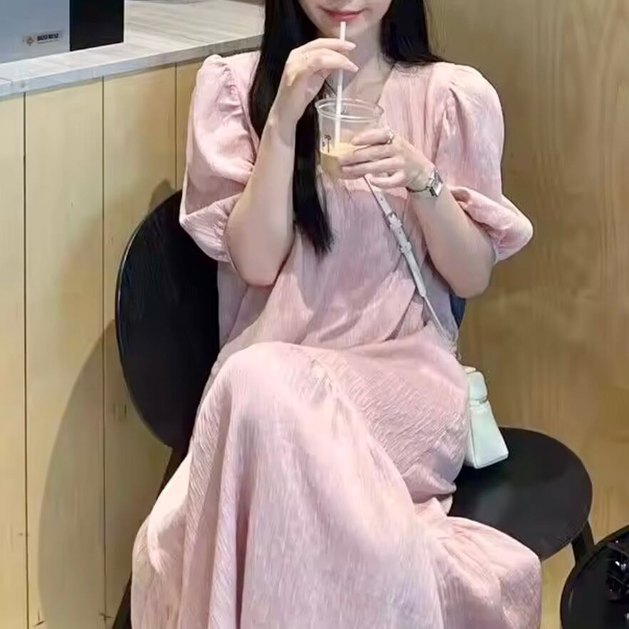 パフスリーブリラックスワンピース