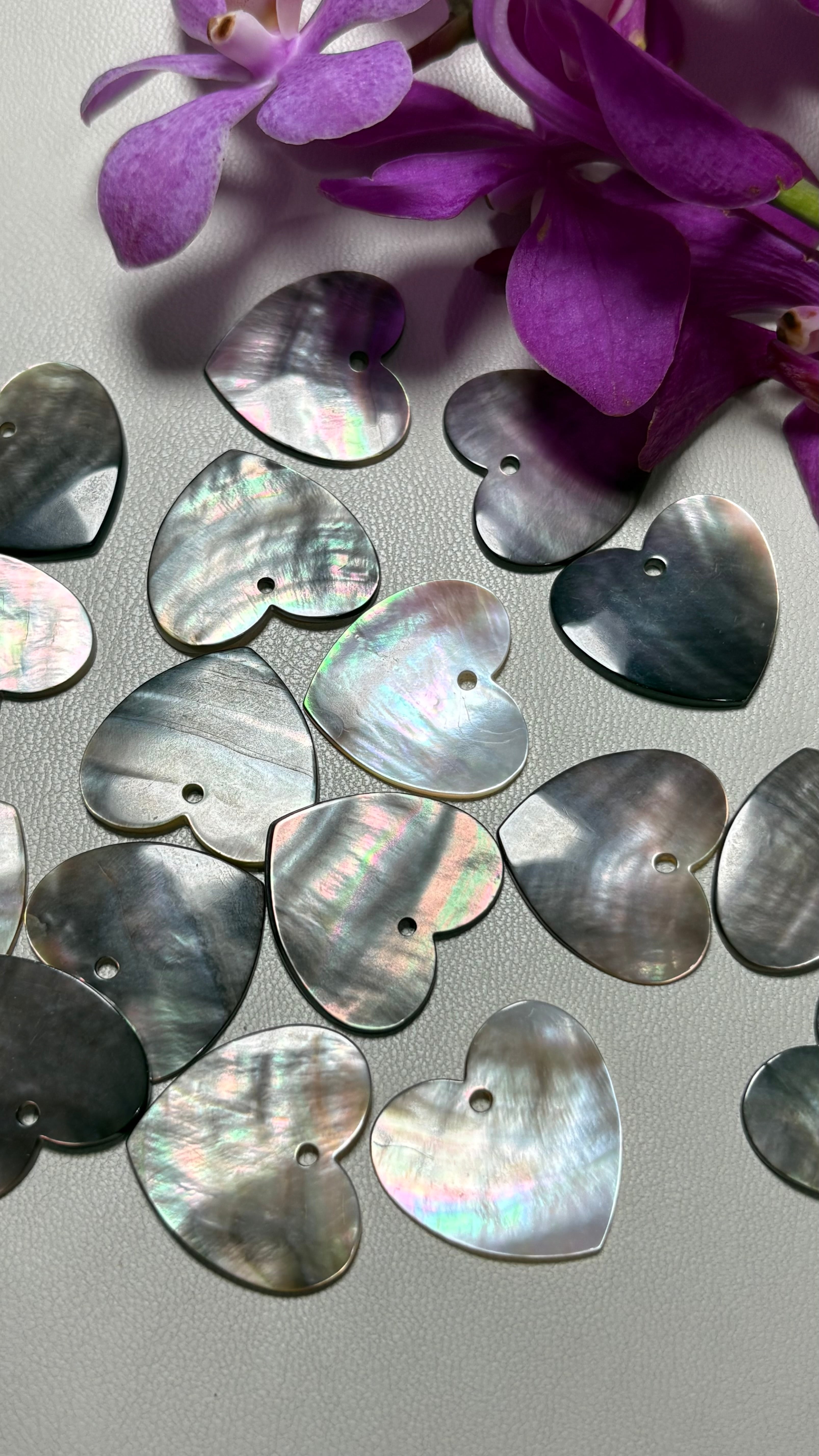 Black Mother of Pearl Heart Shape 6pcs / 黒蝶貝 ハートシェイプ