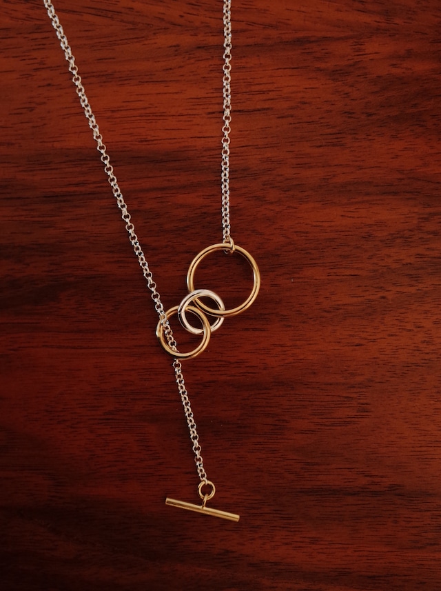 【 BONVO 】COLAR HOOP NECKLACE