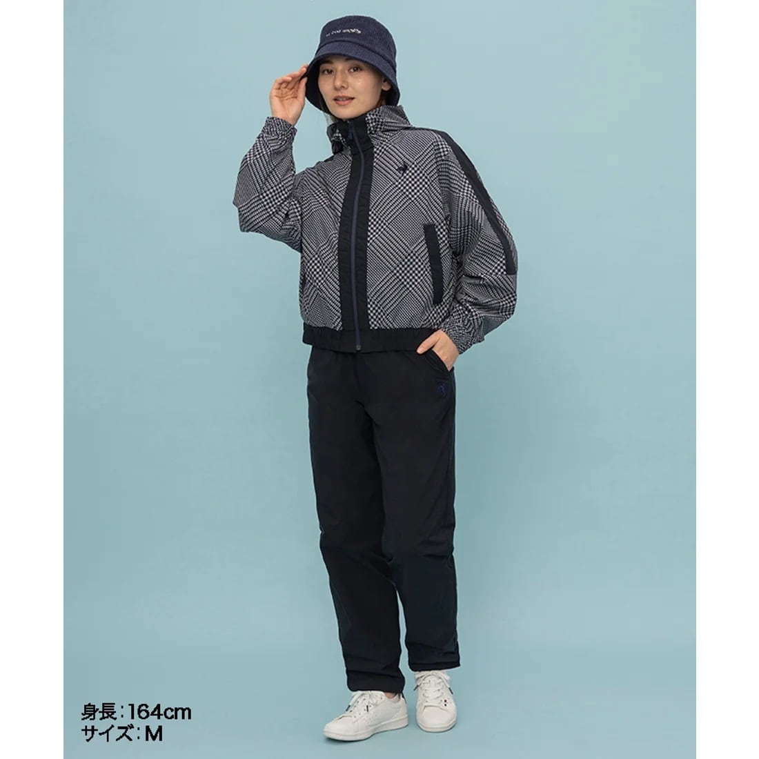 ルコックスポルティフグラフィックウィンドブレーカージャケット