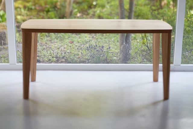 日本の森の木・国産無垢材 ダイニングテーブル 03