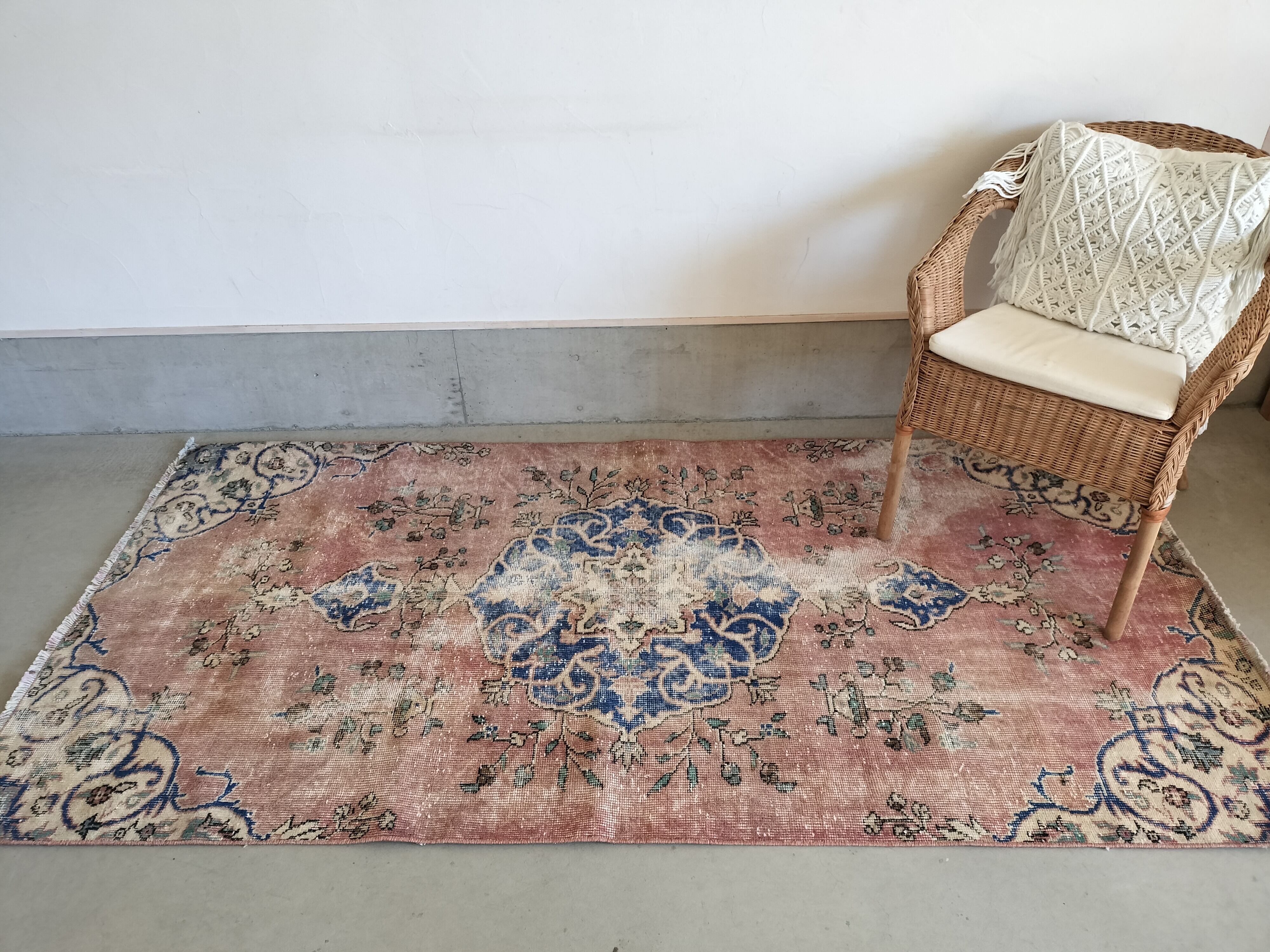 Turkish rug No.754