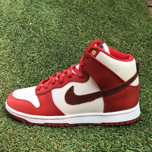 NIKE Dunk High LXX ナイキ ダンク ハイ　HB673S