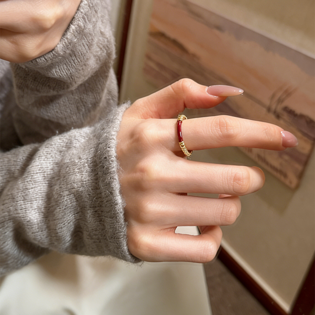 suzyacc深紅のエナメル スワロフスキーリング