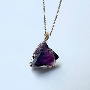 アンダラクリスタル（ソヴェレインアメジスト）　女神巻きペンダントトップ　Andara crystal pendant