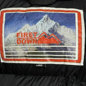 【FIRST DOWN】ダウンジャケット パネルショートダウン アウター 刺繍ロゴ 冬物 LARGE ファーストダウン カーキ US古着