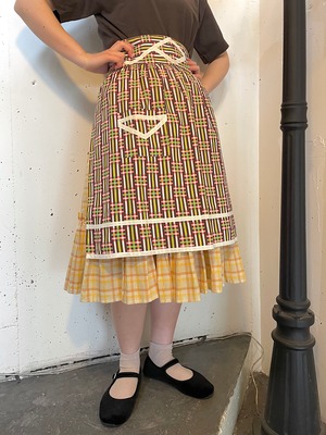 VINTAGE ~50’s brown×green×pink pattern apron