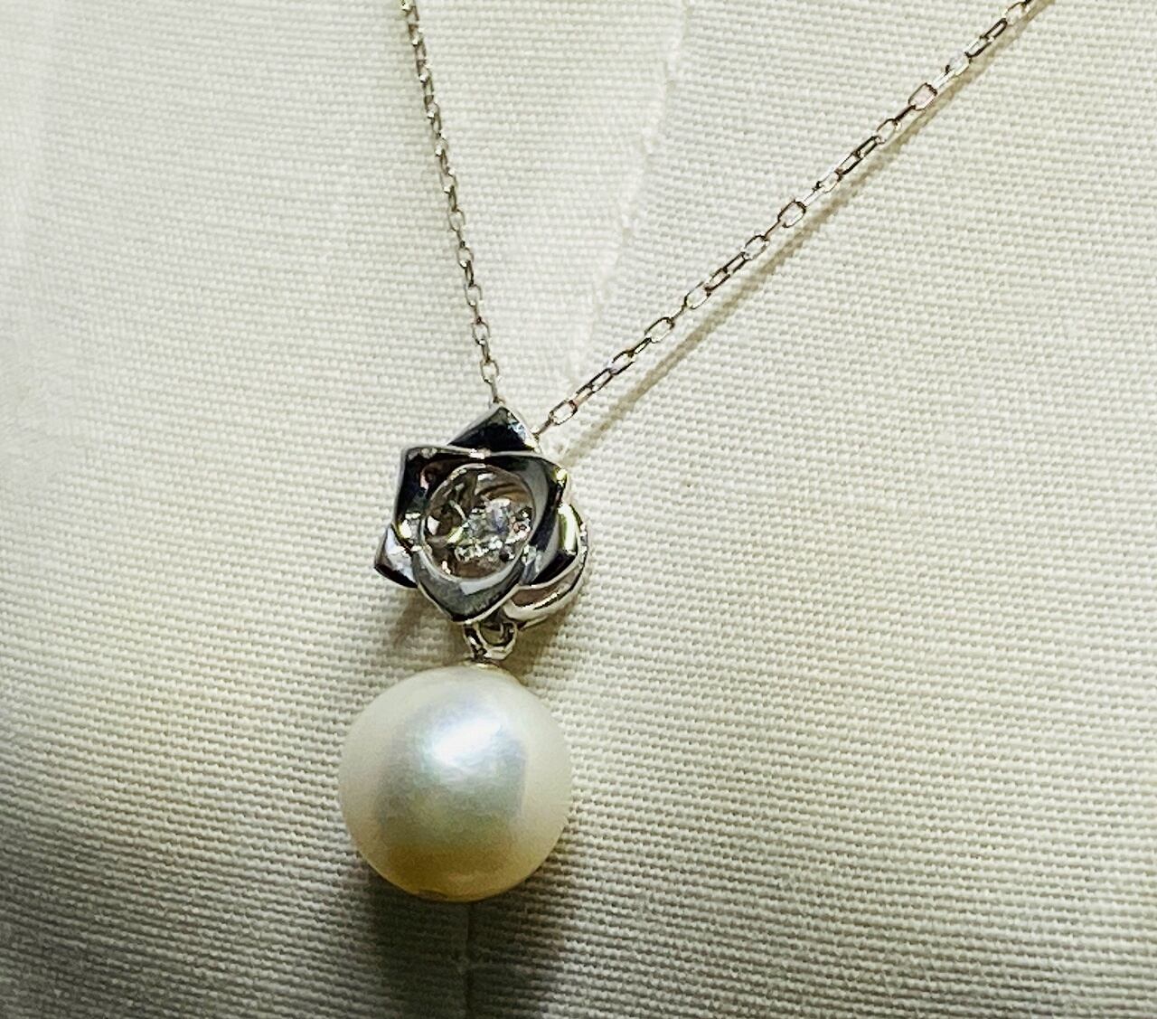 南洋真珠ペンダントヘッド 高級】南洋真珠 ダイヤモンド付きペンダントk18
