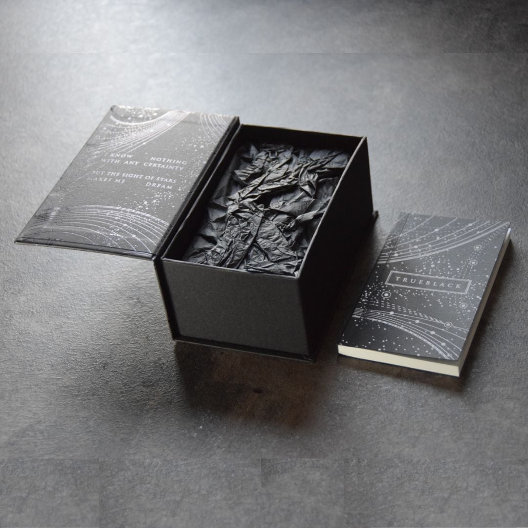 再販開始！】 TRUE BLACK TAROT タロットカード 日本語解説書付き