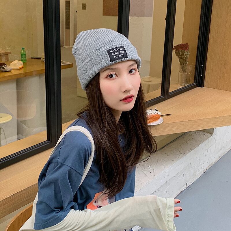 オータムウィンターカジュアルニットレッド 帽子 秋物 冬物 ブラック・アイド・ピーズ30724419460