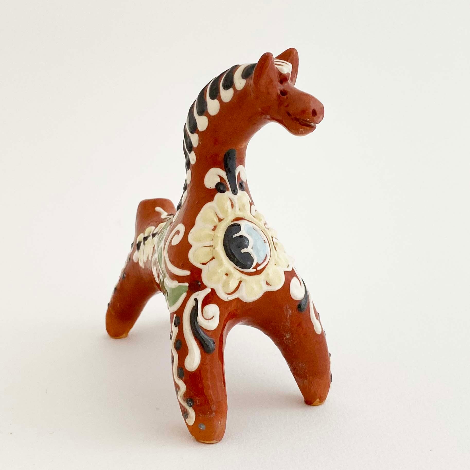 ウクライナ産  オピシュニャ土人形（馬 縞のたてがみ）