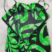 フラダンス 衣装 CC Fashions CCファッション ワンピース ドレス グリーン系 ブラック系 ハワイ製 ティアレ柄 ハワイアンプリント キャミソールドレス フレア ハワイアン ハワイアンダンス アロハ フラ ダンス レッスン 練習 緑 黒 華やか 鮮やか おしゃれ 大人っぽい