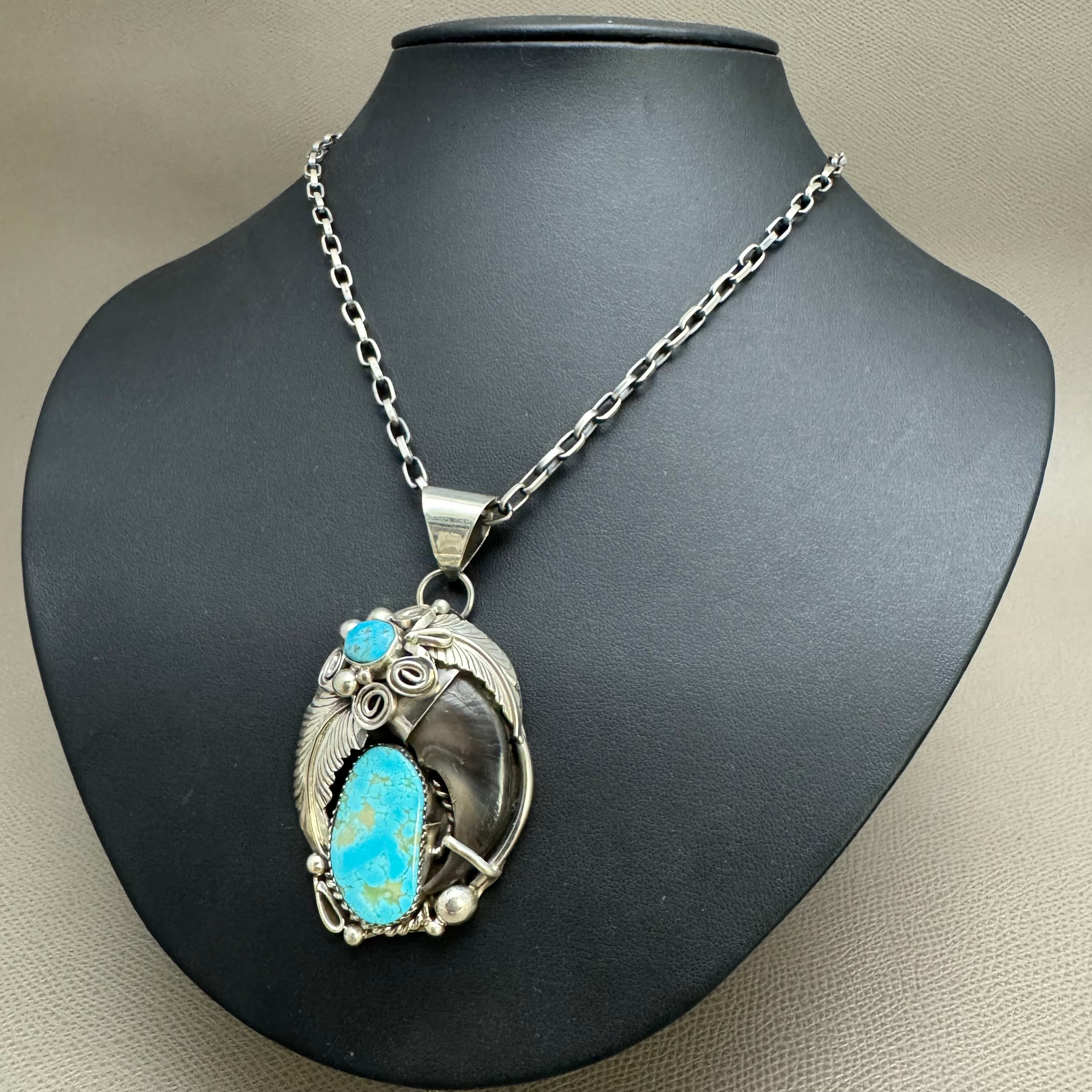 【人気】ナバボ族Mike Platero マイクプラテロ ターコイズネックレス NAVAJO(ナバホ）族 Mike thomas Jr.作 ベアクロー＆ターコイズトップ