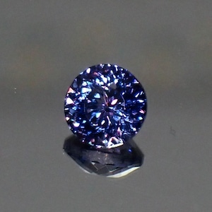 【Bright Brilliant Cut™️ “145 Facets” 】静寂が紡ぐ、二色の詩 0.47ct 天然バイカラーサファイア