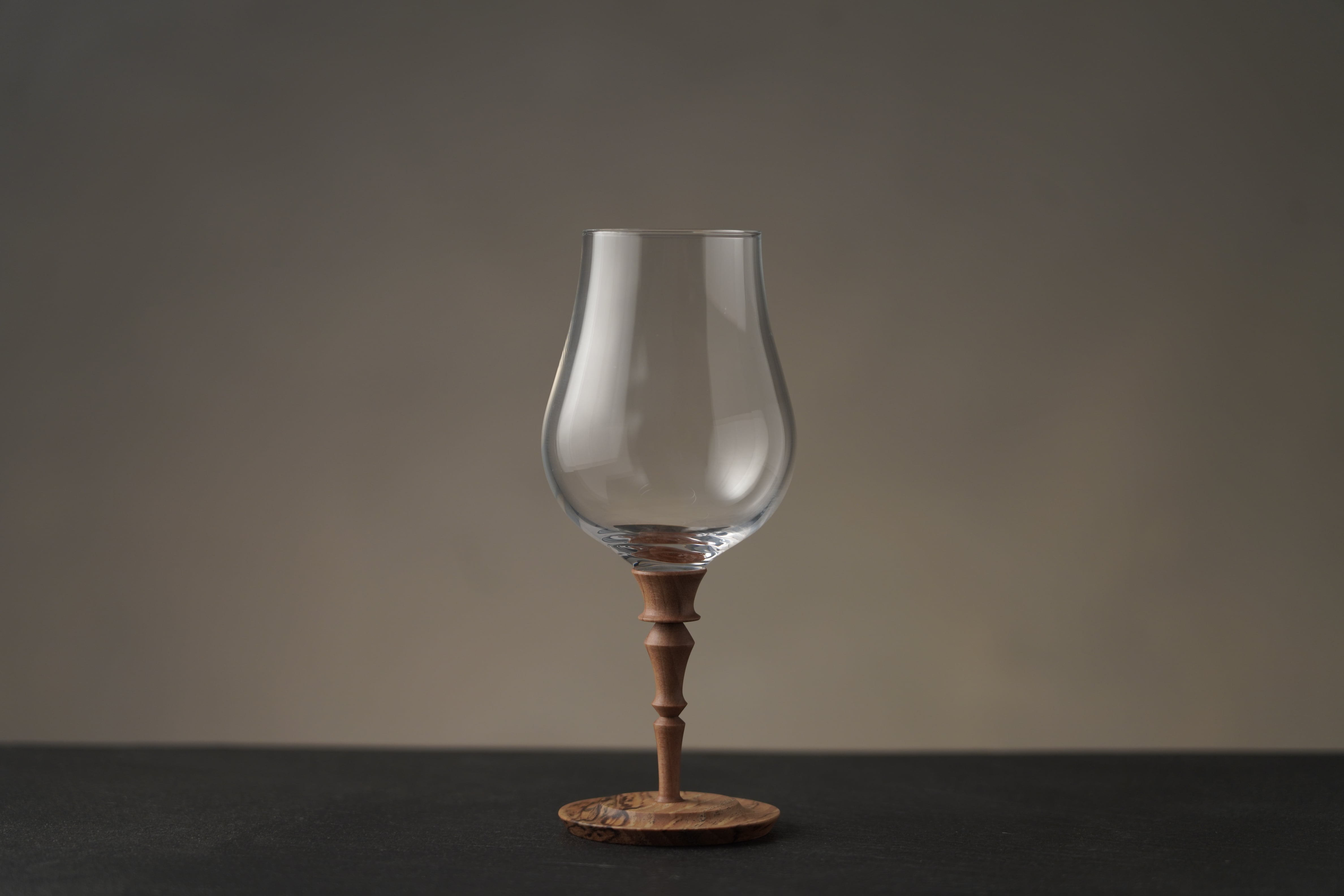 MOKU glass
