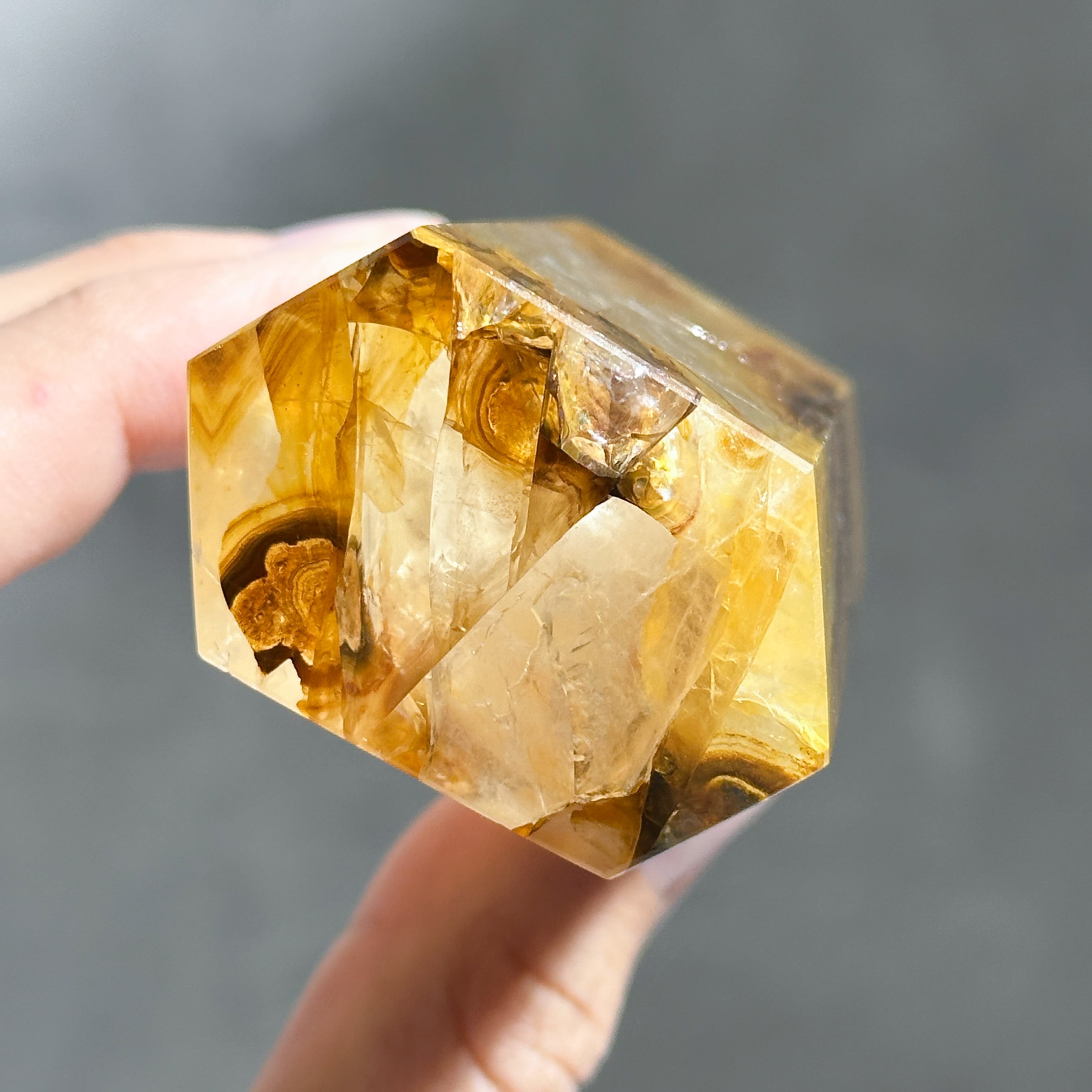 ミナスジェライス産ゴールデンヒーラー タワー72◇ Golden Healer