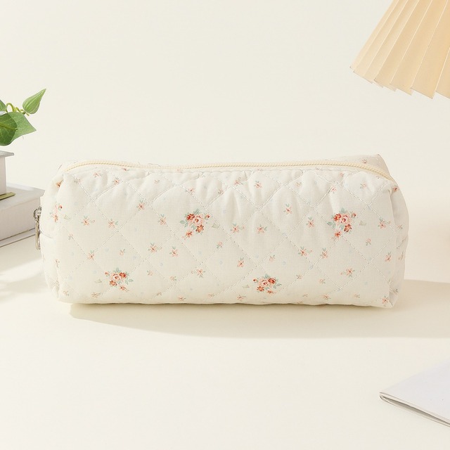 かわいい化粧ポーチ - ベーグの荷物
