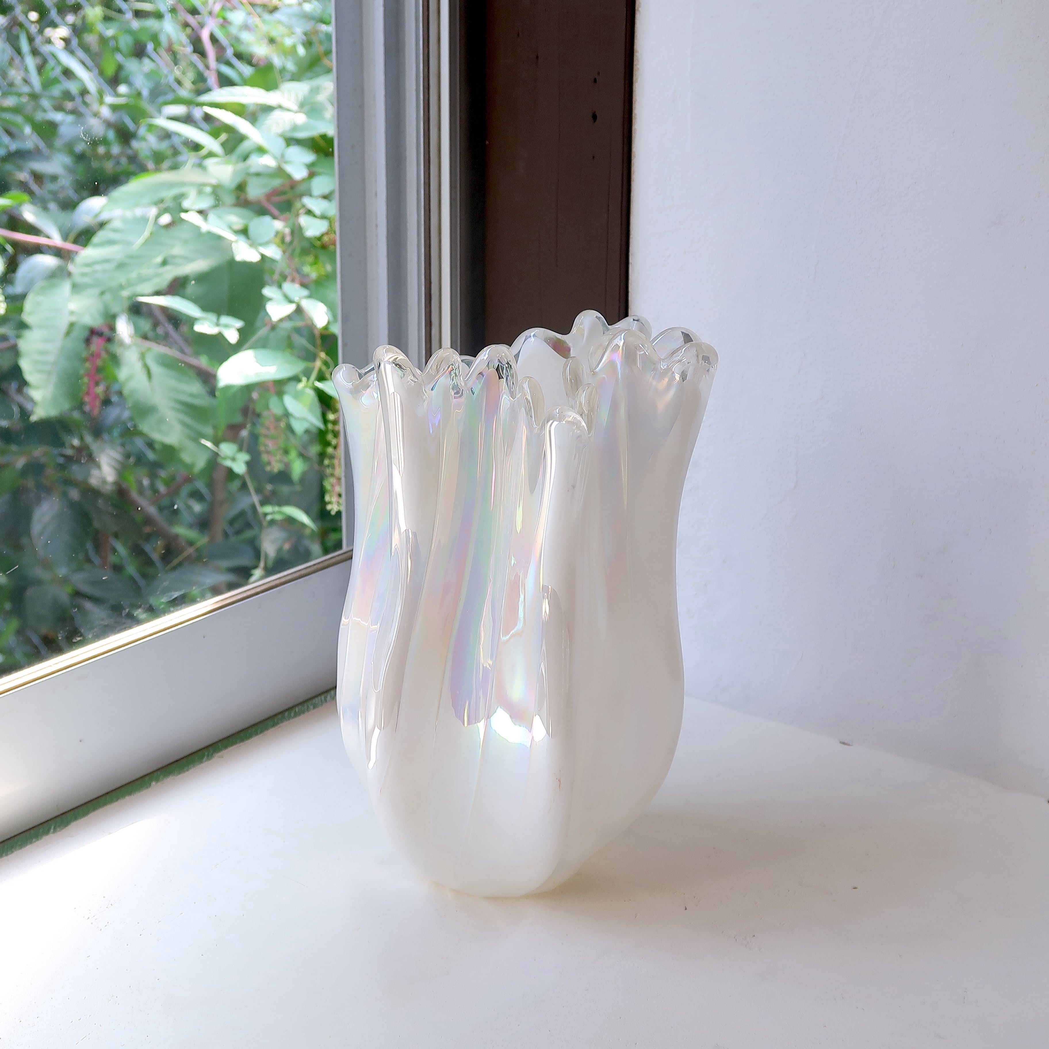 白いオーロラの花瓶-240731 | SUISUI
