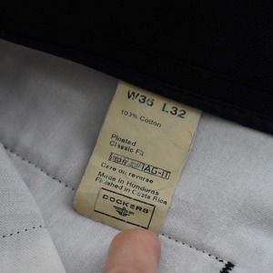 00s DOCKERS CHINO TROUSERS black [W36L31.5相当] 古着