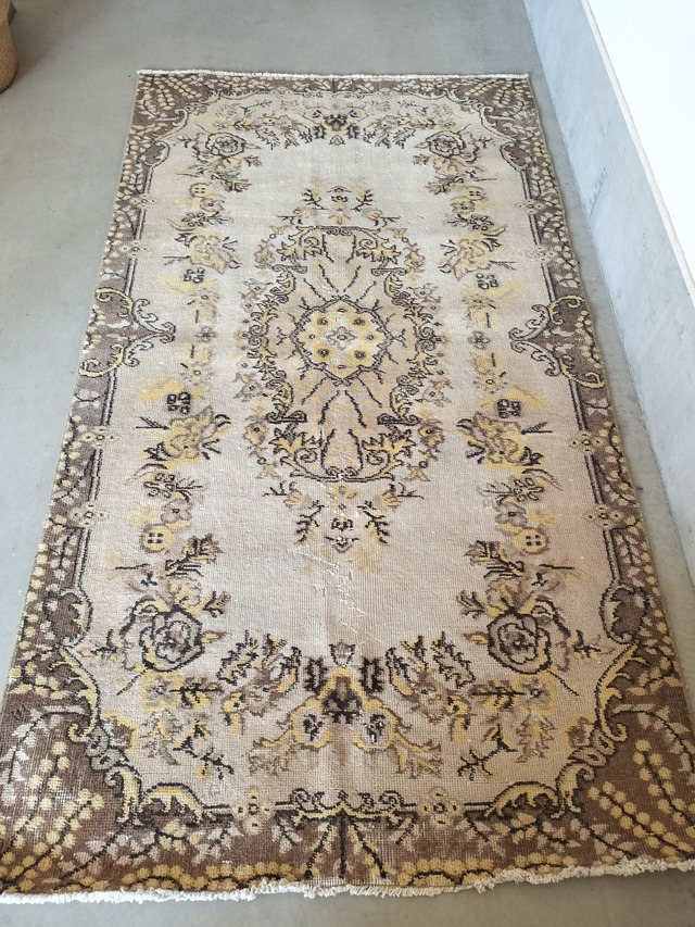 Turkish rug No.724