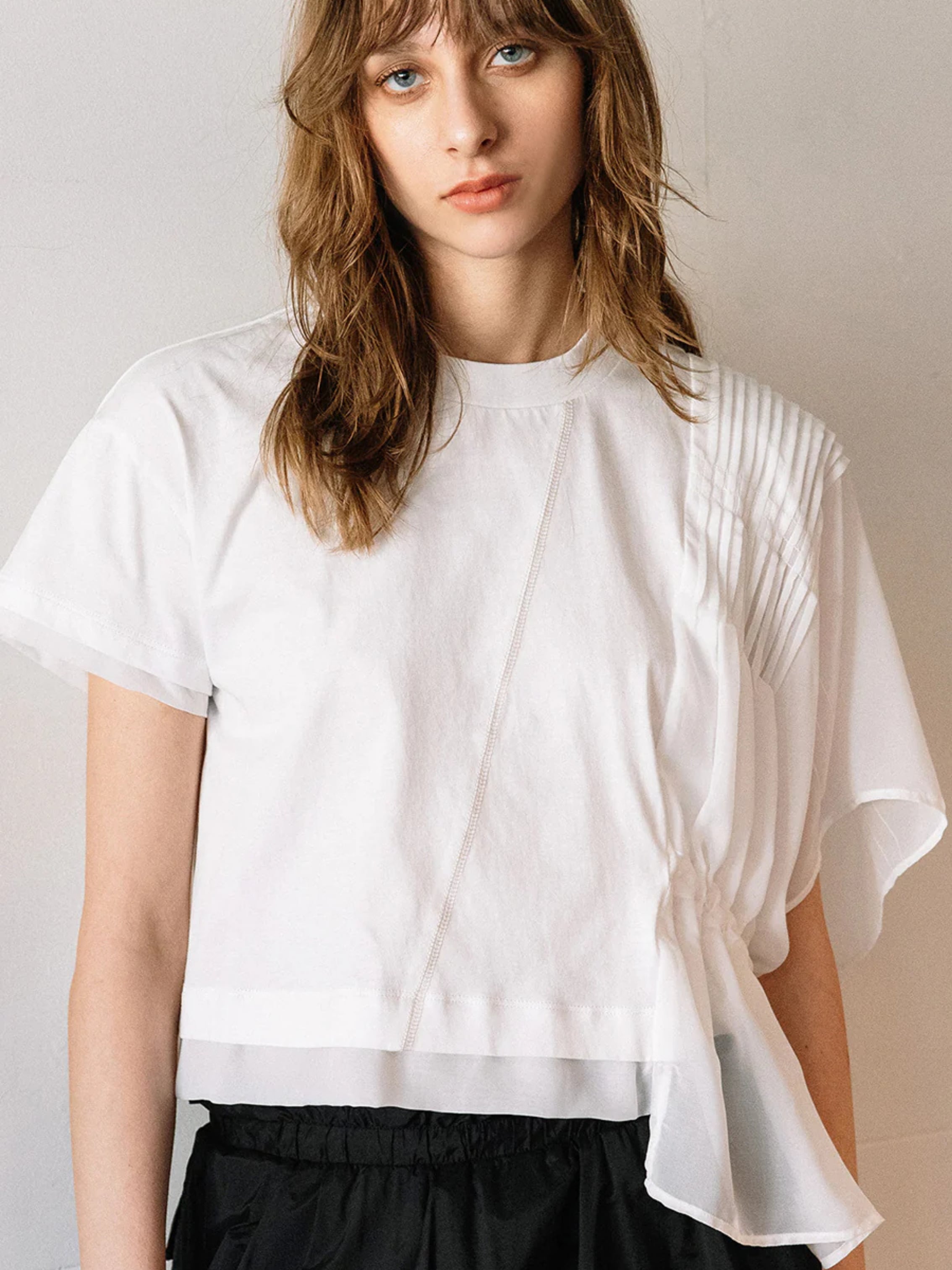 DIFFERENT MATERIAL LAYERED T-SHIRT ホワイト