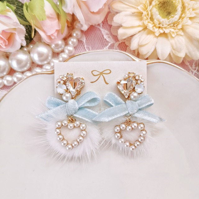 《 ハートビジュー×チャーム付ミンクファー 》 ピアス