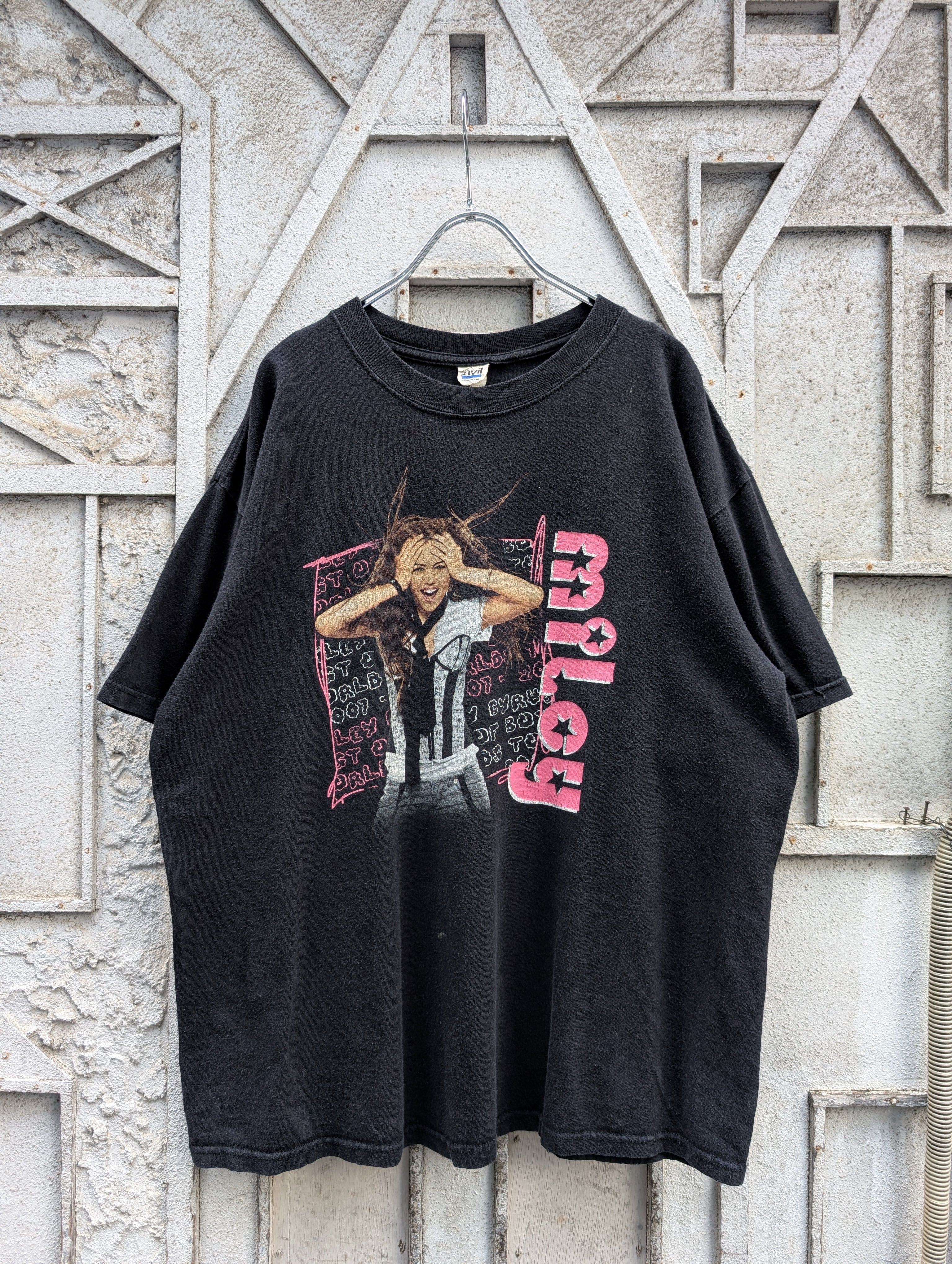 "MILEY CYRUS" tour print tee