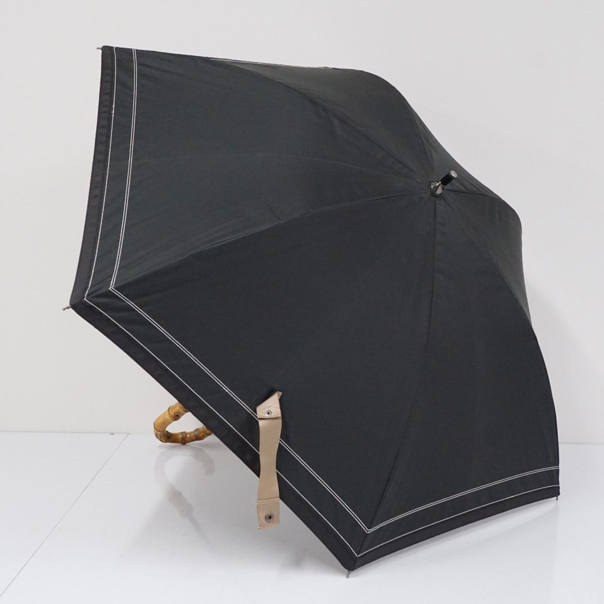 資生堂 花椿 日傘 UVカット加工 防水撥水加工 近沢レース 非売品 資生堂 日傘 USED美品 フラワー レース ネイビー 高級 晴雨兼用