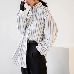 レギュラーカラーストライプシャツ