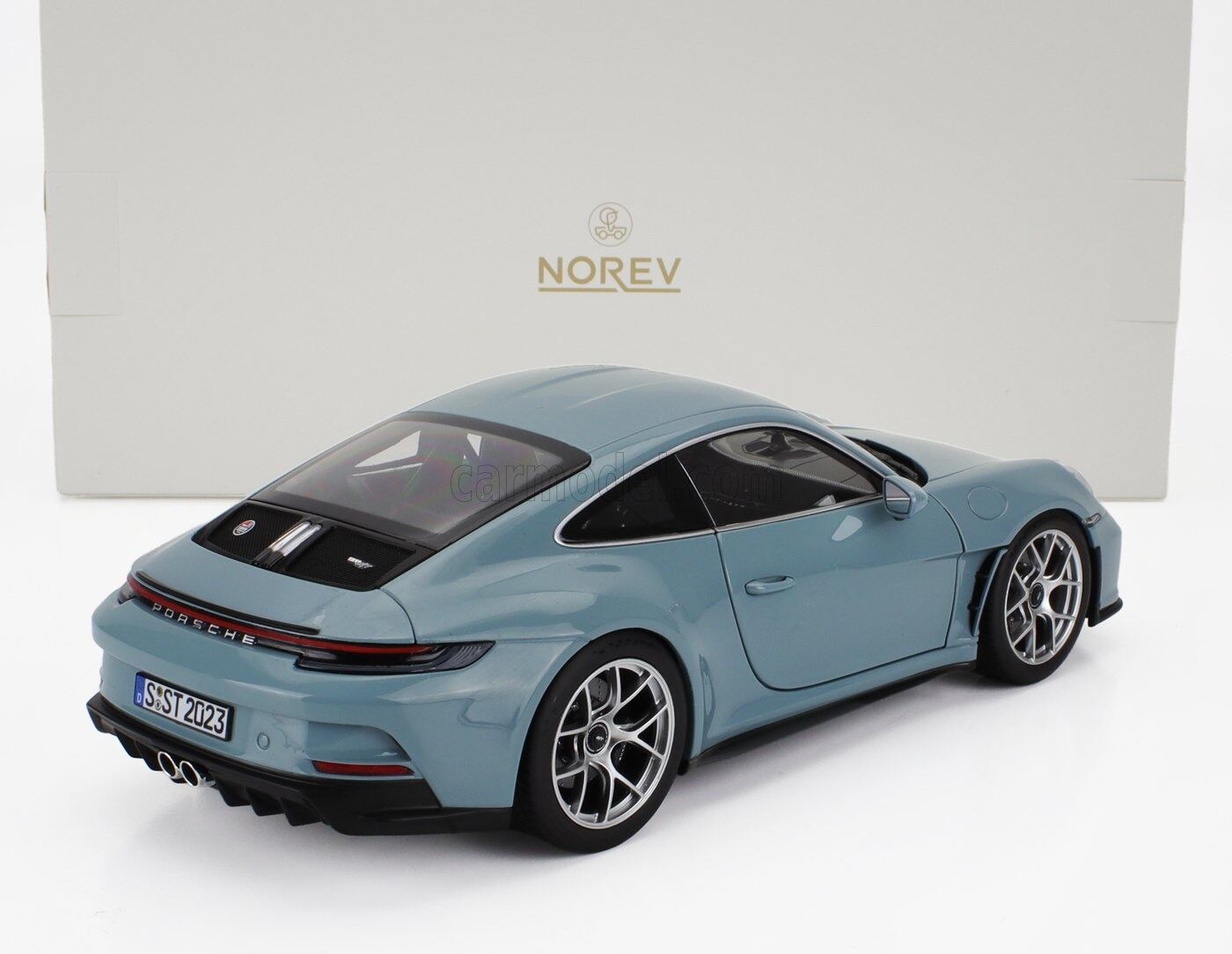 NOREV 1/18 Porsche 911 S 1969 ポルシェ ミニカー Amazon.com: Norev - Porsche 911 S 1969 Blue 1:18 Miniature, 187647