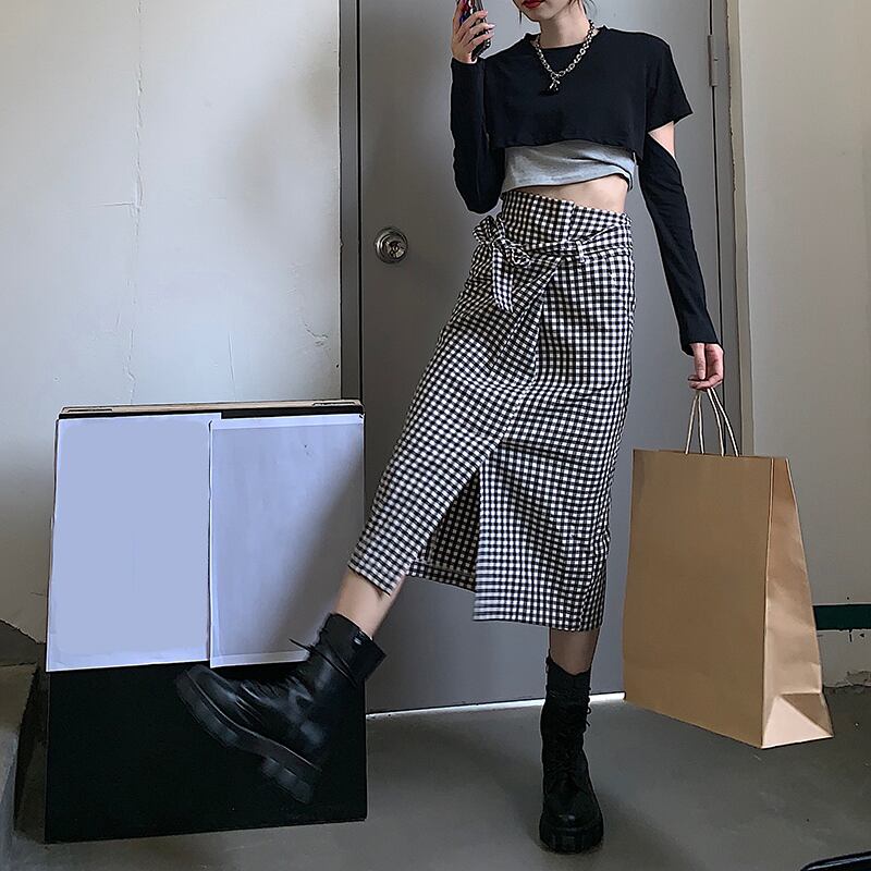 チェック柄スカート女性2020年初秋新作スタイルデザインセンスストラップミドル丈スカート+ブラックオープンショートT クレセントシティ32187210650