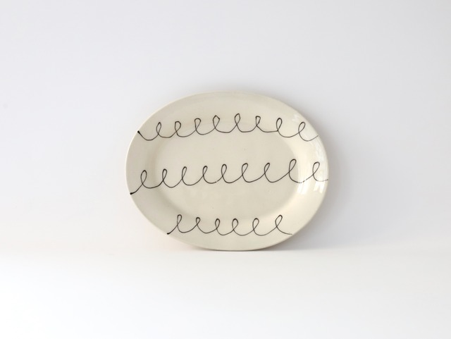 中囿義光　オーバルプレート（クルクル） ブラック Ｂ