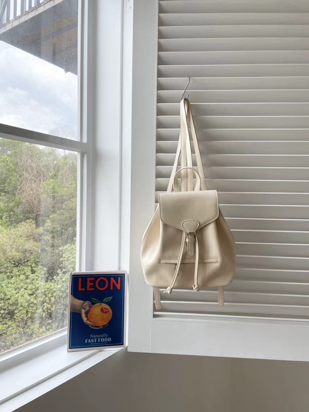 フェイクレザーリュック　AS105-305