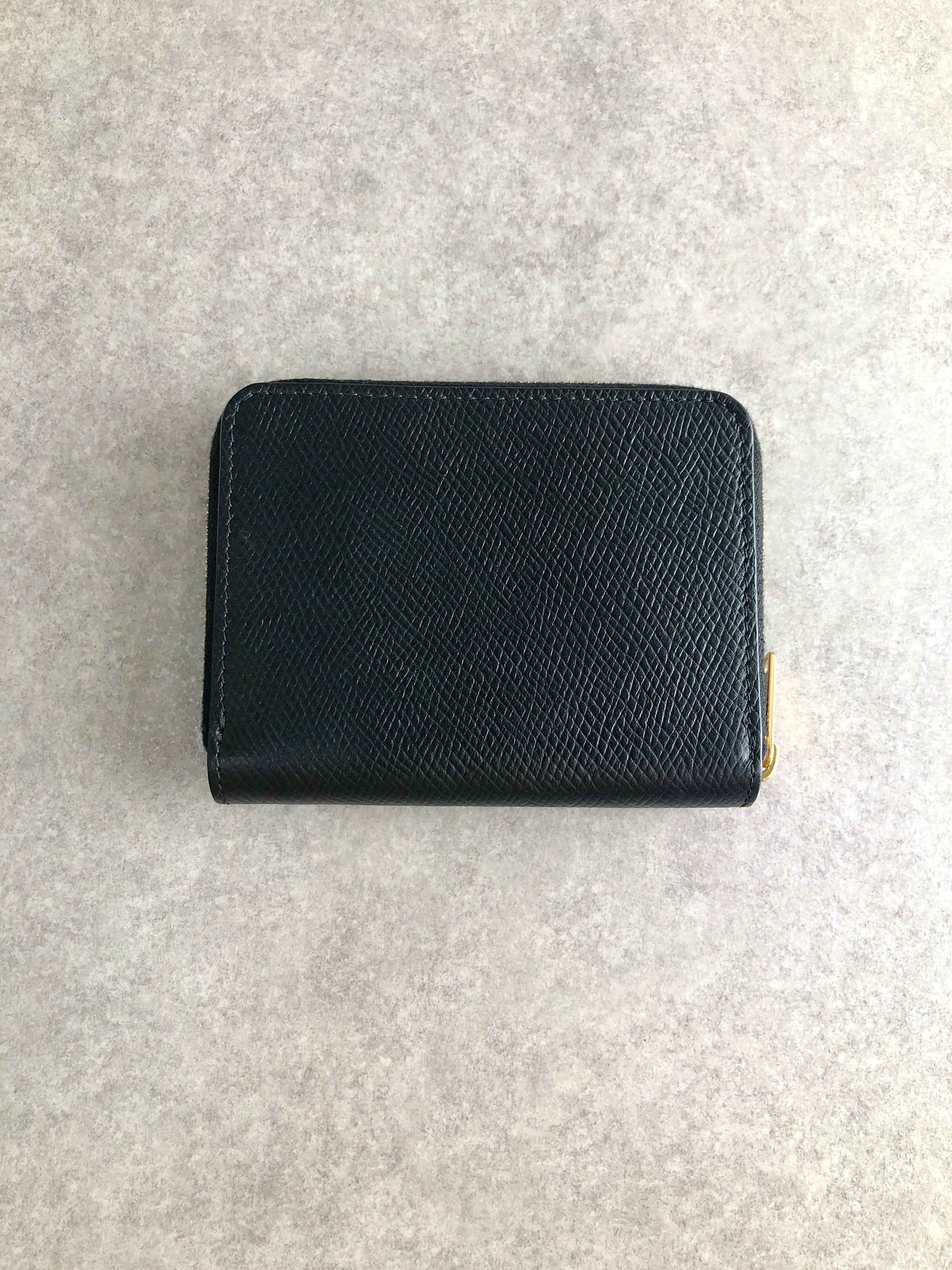 CELINE セリーヌ 財布 ブラック ロゴ レザー コンパクトウォレット