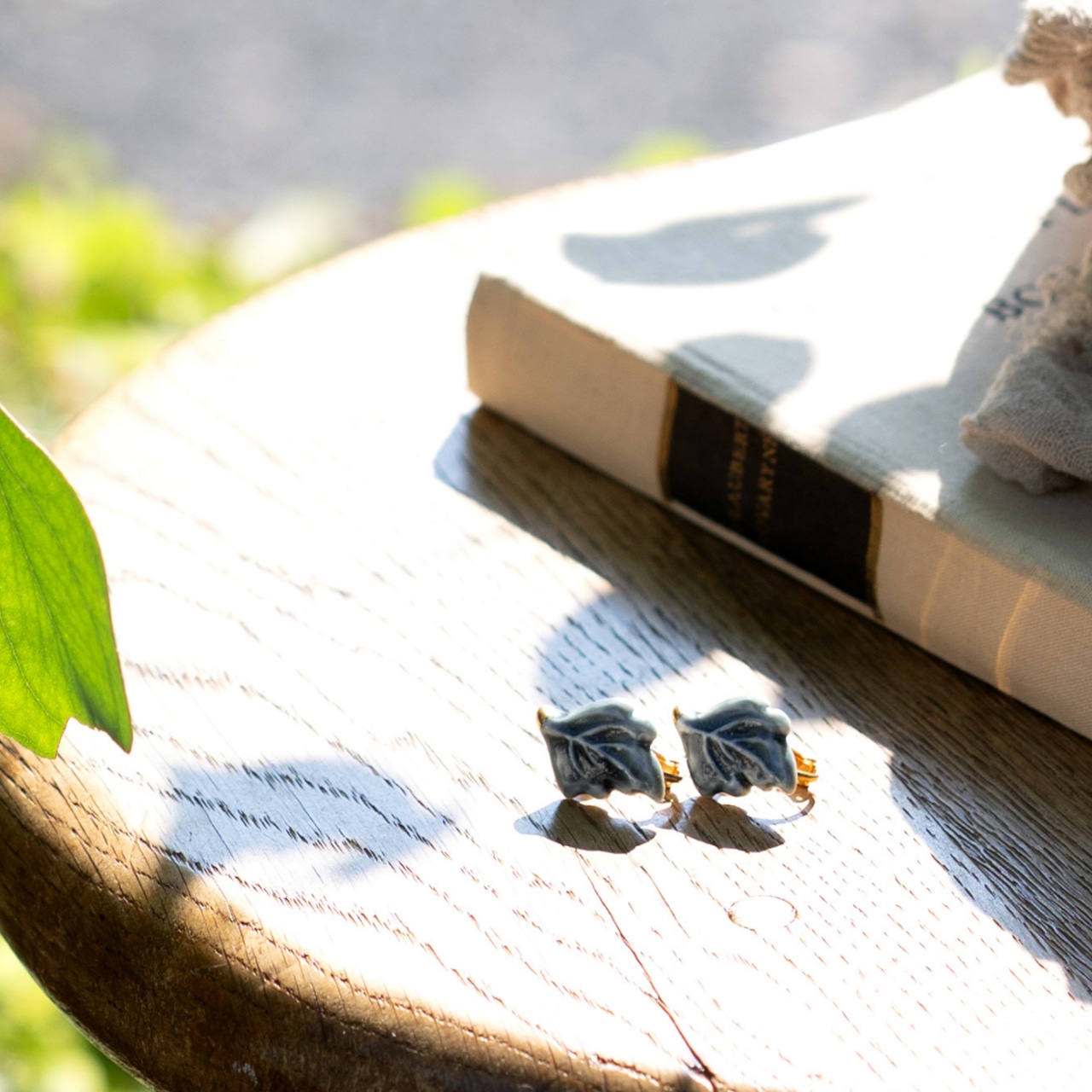 ブドウの葉 ピアス/イヤリング