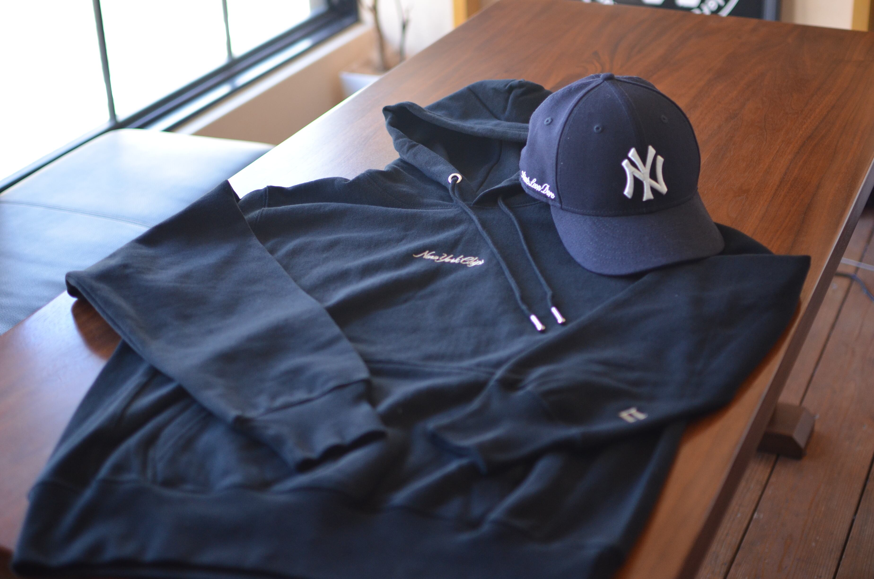 NYC Hoodie 【Logo Champagne Gold】 CHIPS