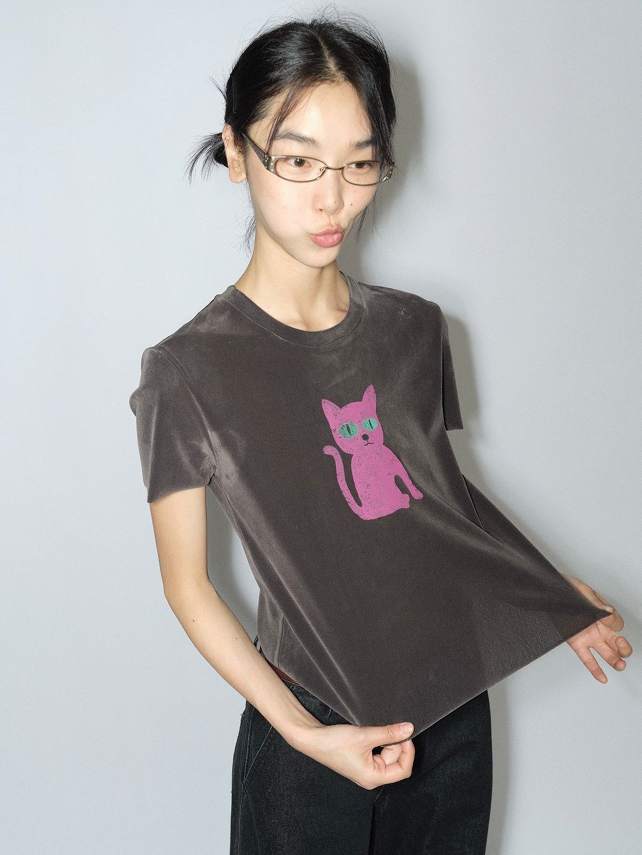 Cat Eye Velvet Tee UH00064