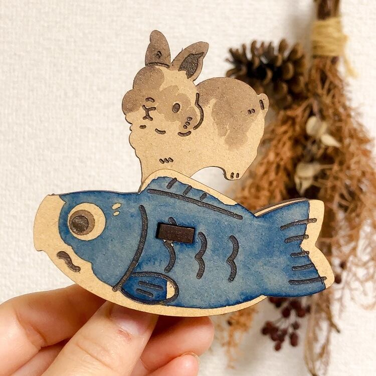 ゆらゆらする置物　こいのぼりとうさぎさん