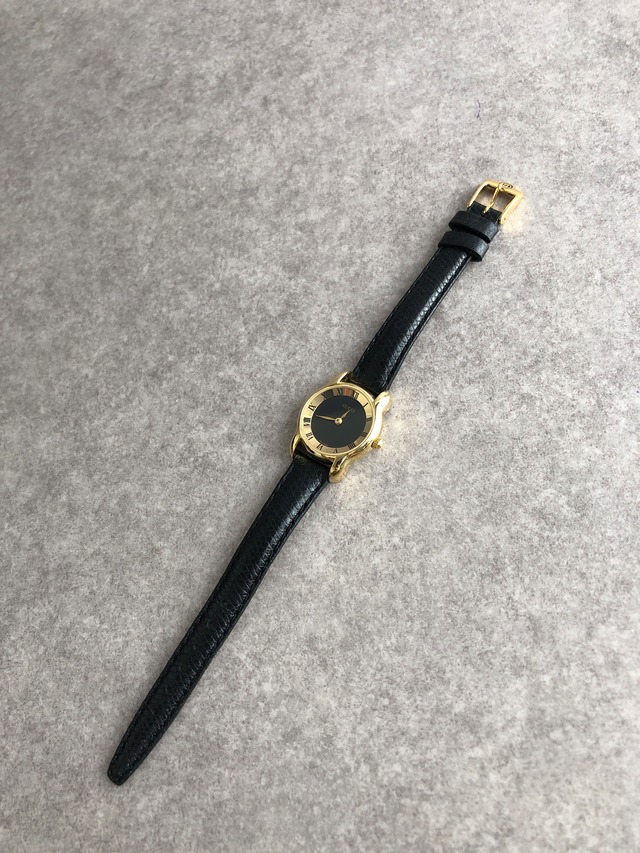 GUCCI グッチ 腕時計 ブラック×ゴールド ローマ文字 5100L レザー クォーツ vintage ヴィンテージ オールド zt6np6