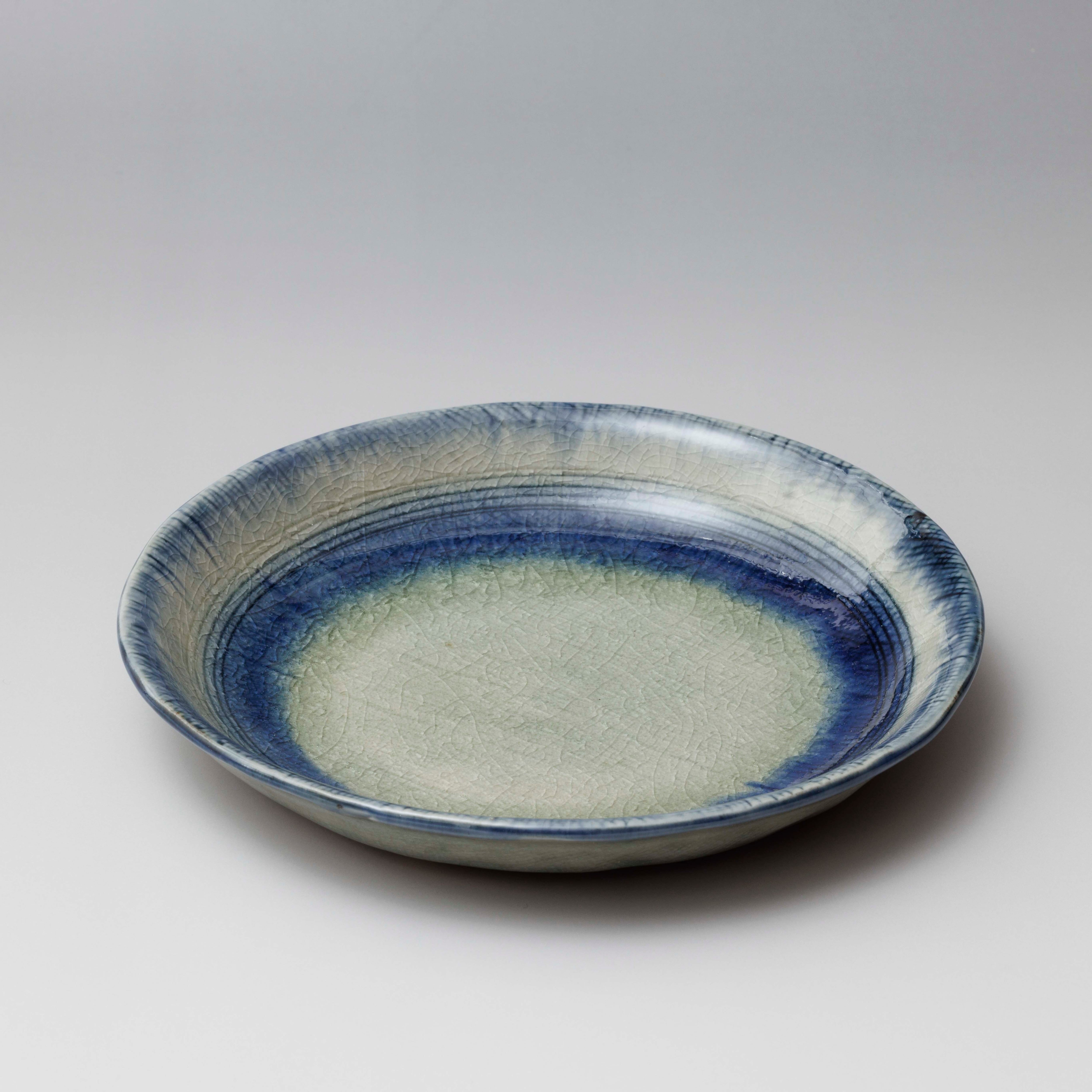 【秀峰】鶴と松の陶器皿【有田焼】 秀峰】鶴と松の陶器皿【有田焼】 有田焼 秀峰作 古伊万里写 大皿