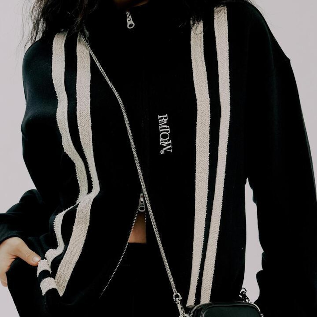 DAMAGE LINE ZIP UP_BLACK