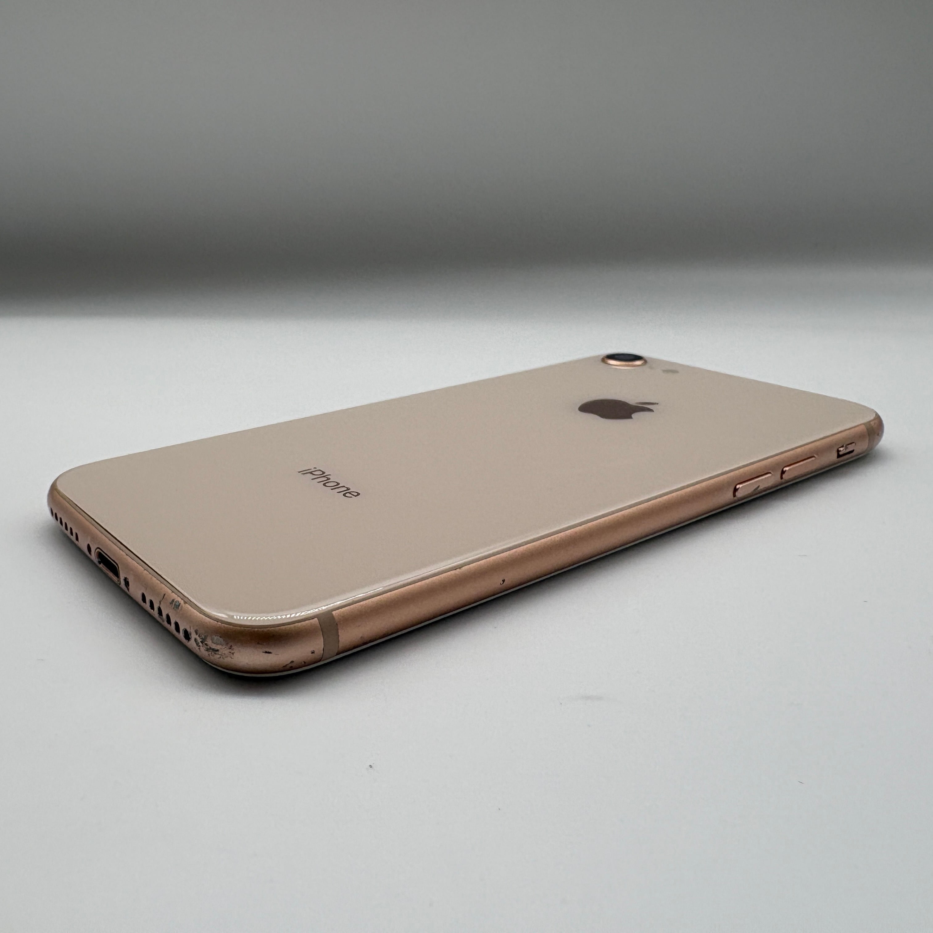 iPhone8 64GB ゴールド アイフォン本体 SIMフリー SIMロック解除済み