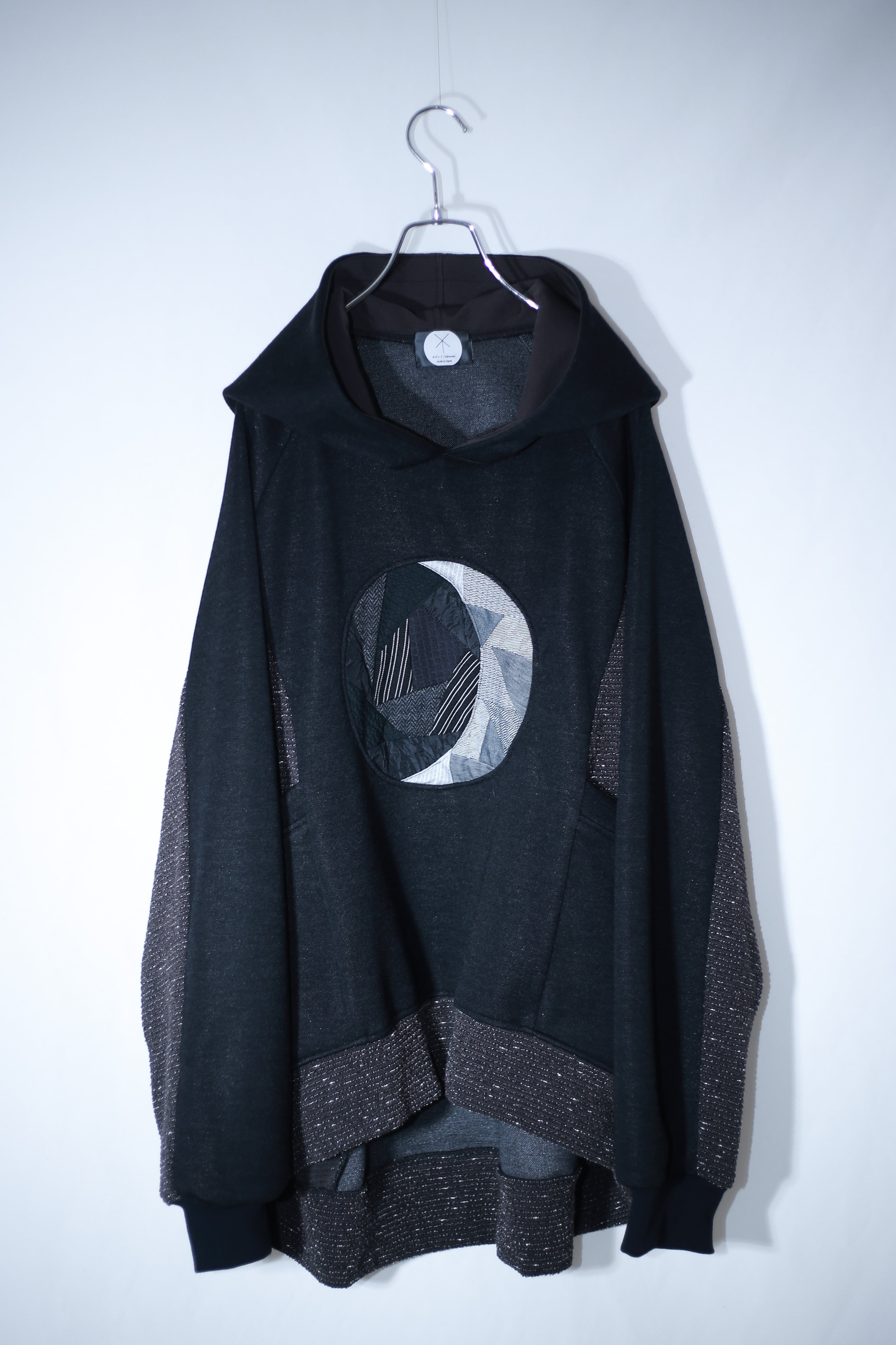 Raglan-Hoodie ○ crescent moon (black/dark grey)