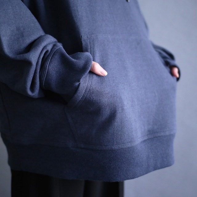 "Champion" gray-blue XXL over silhouette sweat parka