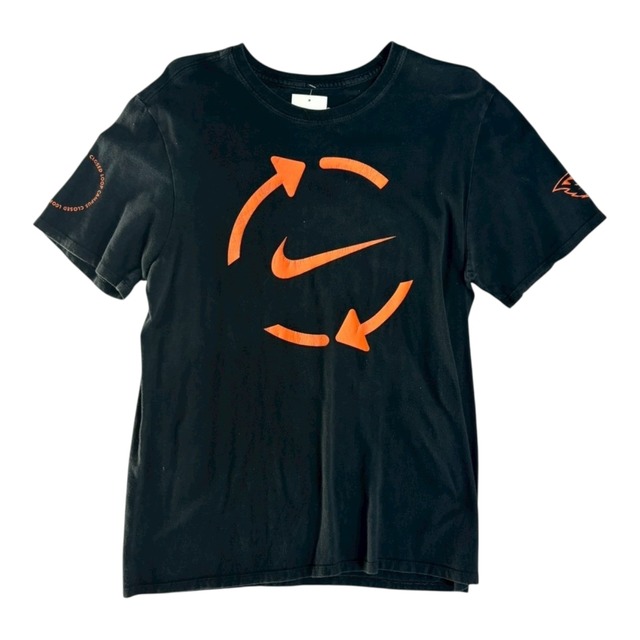 NIKE T-shirt