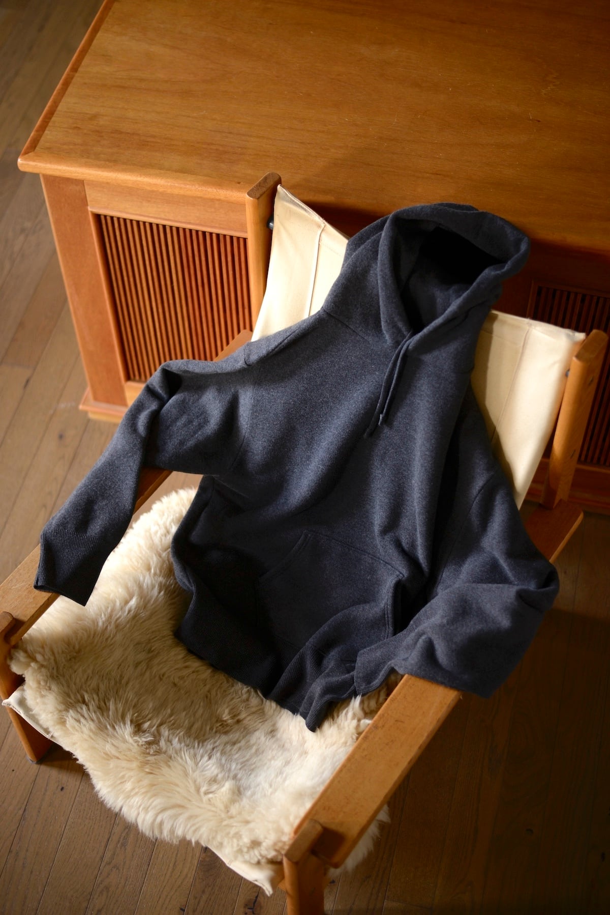 Nikki ESSENTIAL PIECES / wool cashmere mix felting crew neck zip