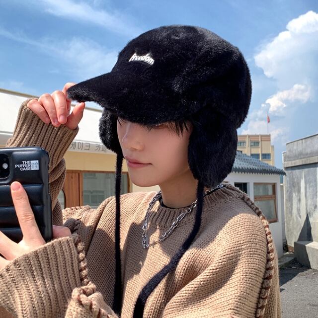 【予約販売】キャップ メンズ ロシア帽 厚手 モコモコ ファー イヤーウォーマー 耳当て 黒 ブラック 裏起毛 耳当て付き ボア 保温 防寒 防風 暖かい もこもこ ふわふわ アウトドア お洒落 韓国 トレンド